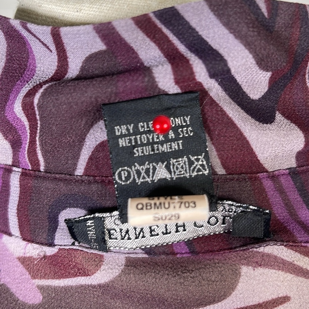 Y2K. Kenneth Cole New York,100%Silk. Women’s Buttons Down Blouse, size: 12. - Picture 10 of 12